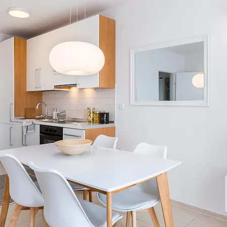 Sunny Aurora Apartman Póla