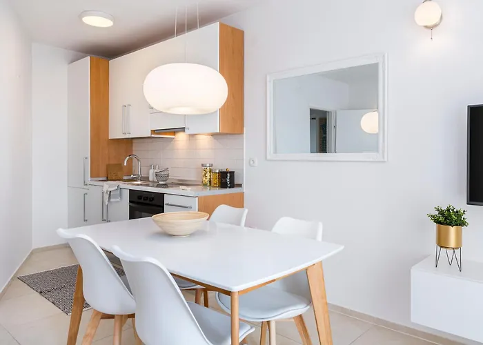 Sunny Aurora Apartment Pula